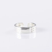 八九寺真宵モデルのリングセット。