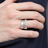 八九寺真宵モデルのアイテムの着用例。