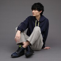 八九寺真宵モデルのアイテムの着用例。