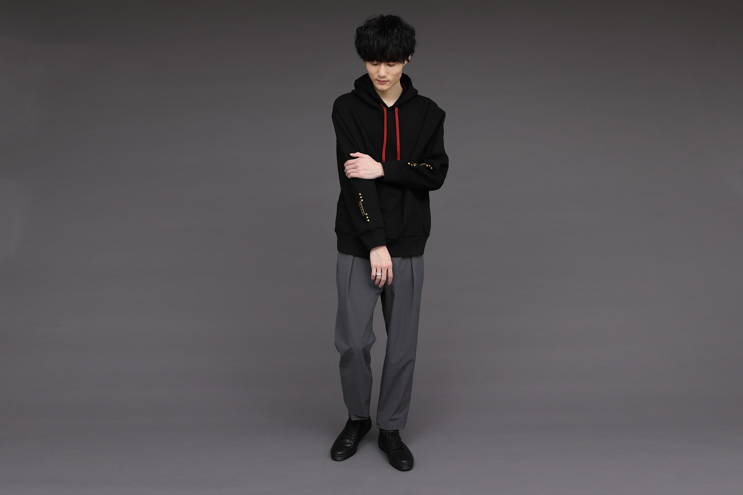 忍野忍モデルのアイテムの着用例。