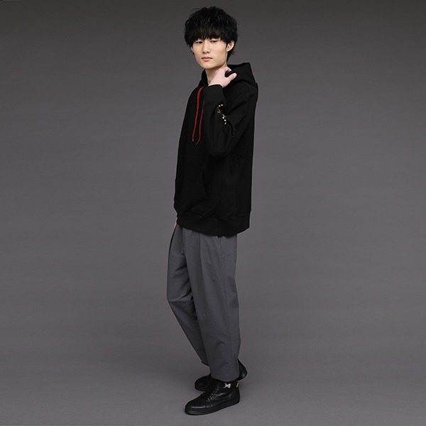 忍野忍モデルのアイテムの着用例。
