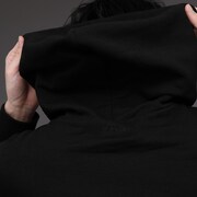 忍野忍モデルのアイテムの着用例。