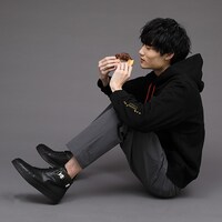 忍野忍モデルのアイテムの着用例。