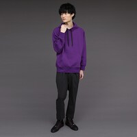 戦場ヶ原ひたぎモデルのアイテムの着用例。