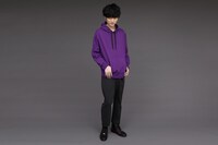 戦場ヶ原ひたぎモデルのアイテムの着用例。