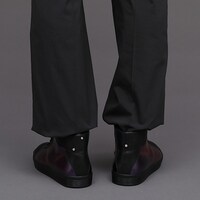 戦場ヶ原ひたぎモデルのアイテムの着用例。