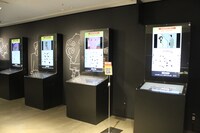 「原作30周年記念展 クレヨンしんちゃん オラのミリョク新発見だゾ」の様子。