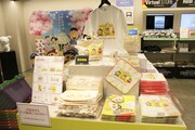 「原作30周年記念展 クレヨンしんちゃん オラのミリョク新発見だゾ」のストアエリア。