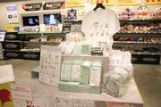 「原作30周年記念展 クレヨンしんちゃん オラのミリョク新発見だゾ」のストアエリア。