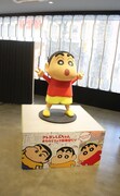 「原作30周年記念展 クレヨンしんちゃん オラのミリョク新発見だゾ」のポップアップストアエリア。
