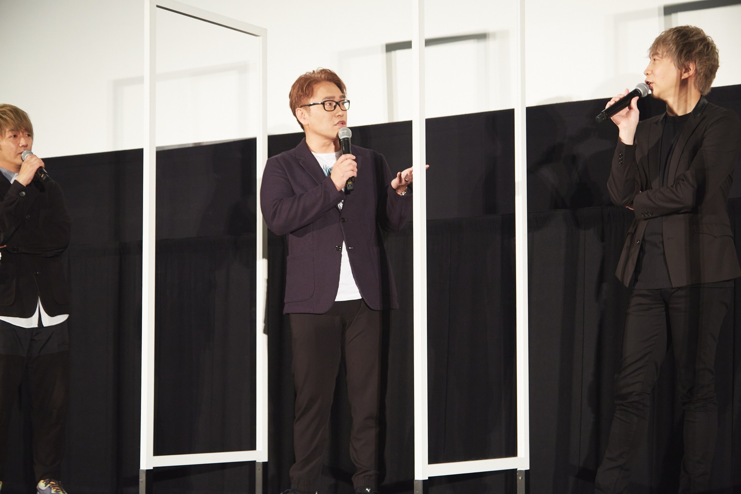 「新テニスの王子様 氷帝vs立海 Game of Future」後篇の上映イベントの様子。