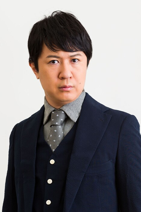 カラス役の杉田智和。