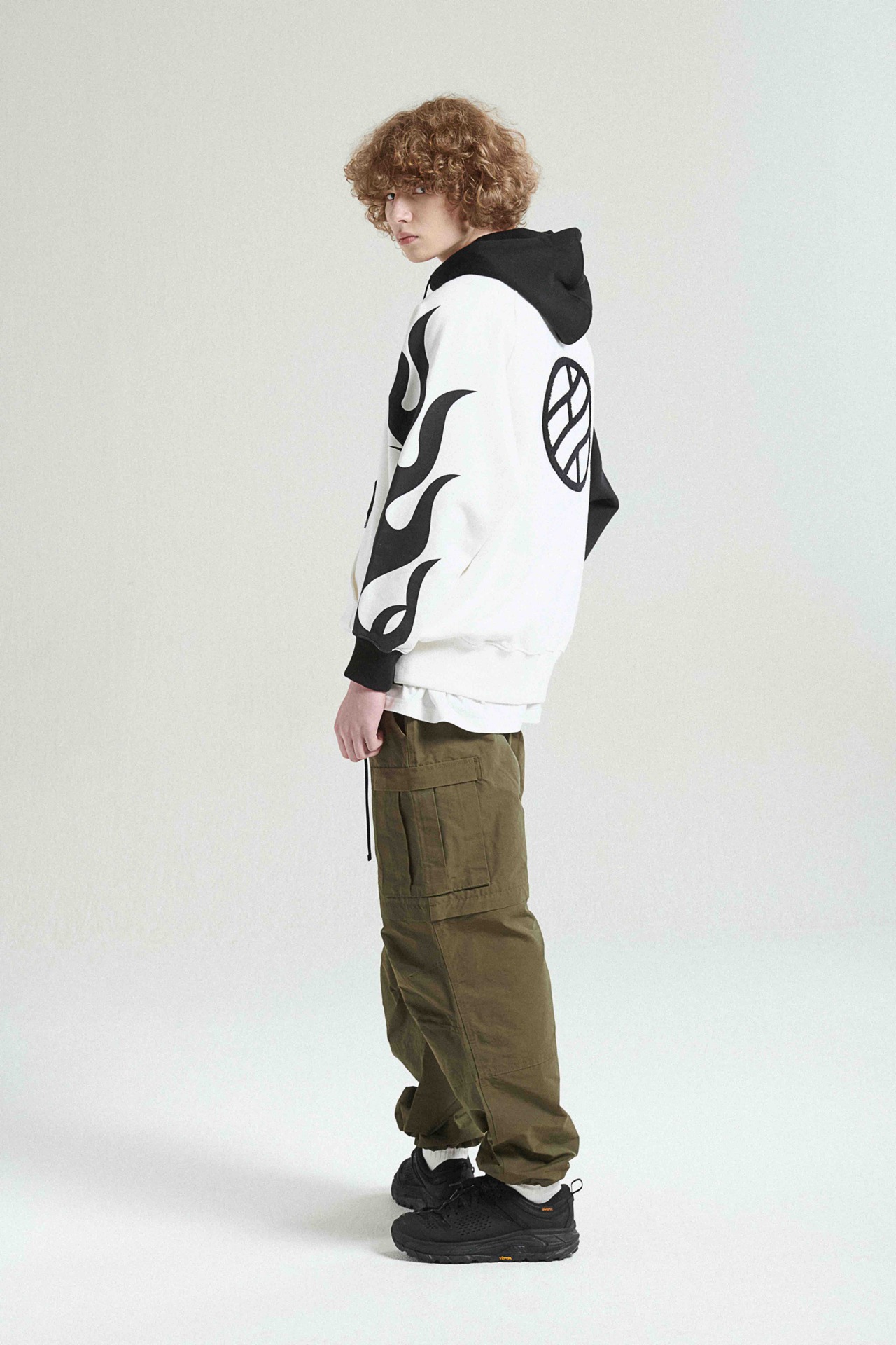 「SHADOW RULE HOODIE」