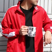 「吼えろペン 炎尾燃の熱血ジャージ」の着用イメージ。