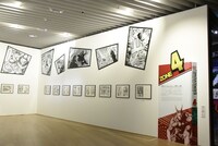 「僕のヒーローアカデミア展 DRAWING SMASH」の様子。