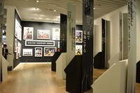 「僕のヒーローアカデミア展 DRAWING SMASH」の様子。