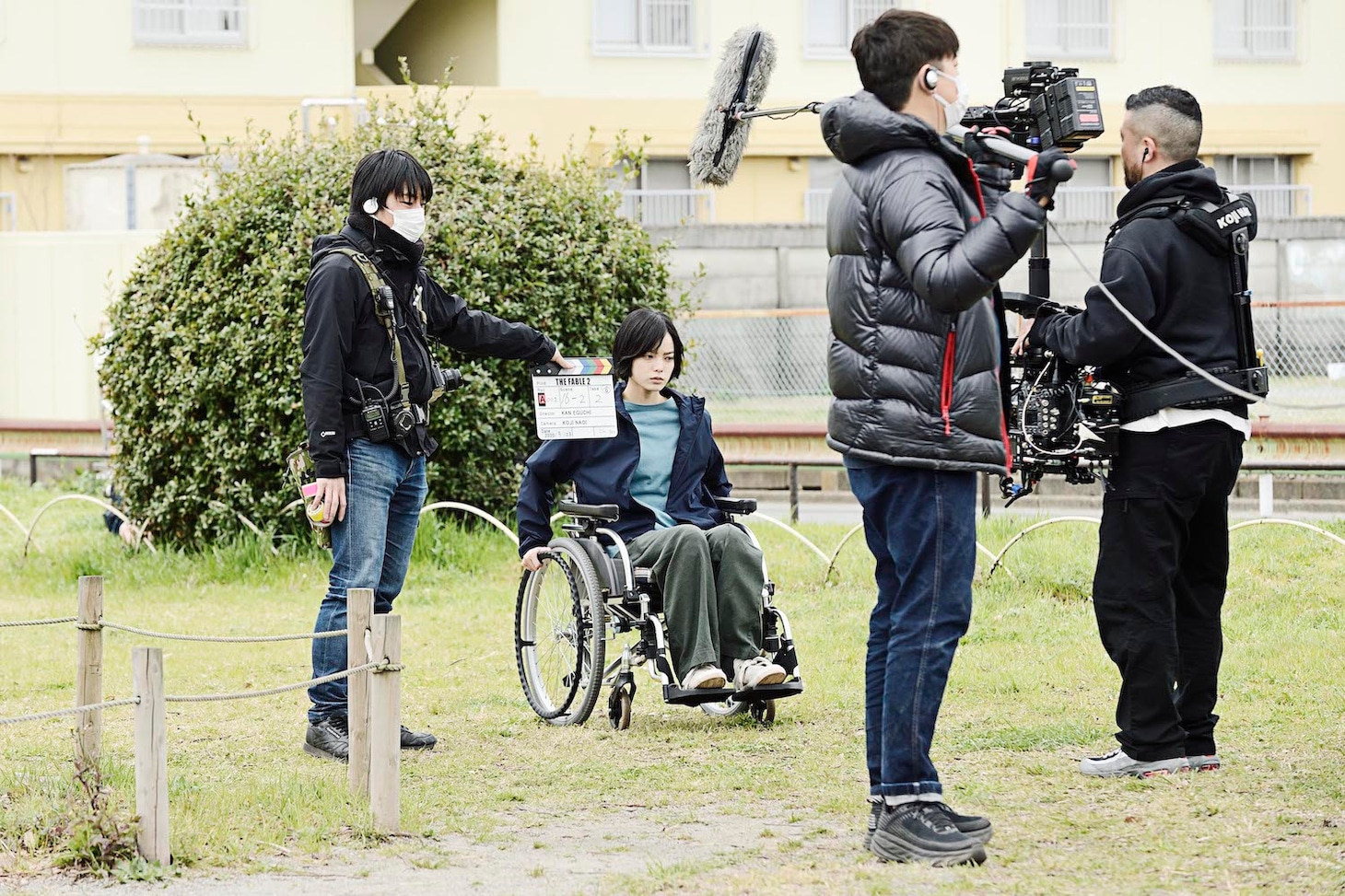 映画「ザ・ファブル 殺さない殺し屋」メイキング写真 (c)2021「ザ・ファブル 殺さない殺し屋」製作委員会