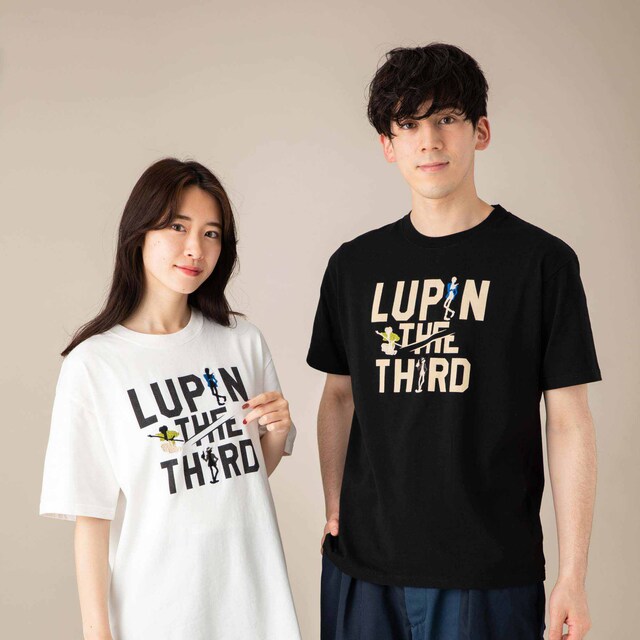 左から「ルパン三世 PART5 半袖Tシャツ」の「ルパンマーク オフホワイト」「ルパンマーク ブラック」。