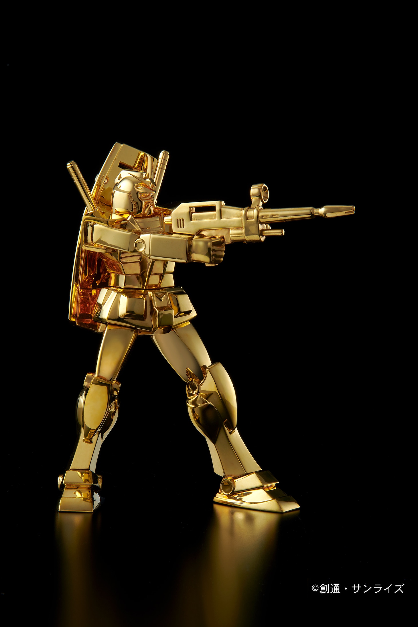 「純金像 RX-78-2 ガンダム（ビームライフルVer.）」