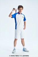 大友海扮する河村隆。