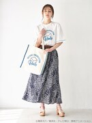 「ワールドトリガー カラーパイピングトートバッグ」使用イメージ