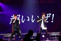 左から三鷹アサヒ役の小林竜之、高瀬コヨイ役の土田玲央。