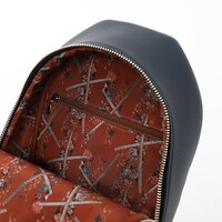 緋村剣心をイメージしたボディバッグ。