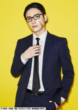 神里優希扮する桜威遊介。