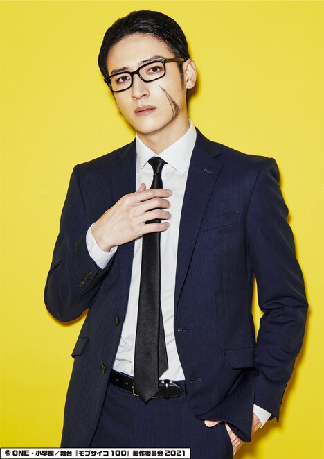 神里優希扮する桜威遊介。