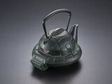 機動戦士ガンダム」×南部鉄器、ザクの鉄瓶のグリーンカラー版が登場 