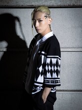 陳内将扮する龍宮寺堅。