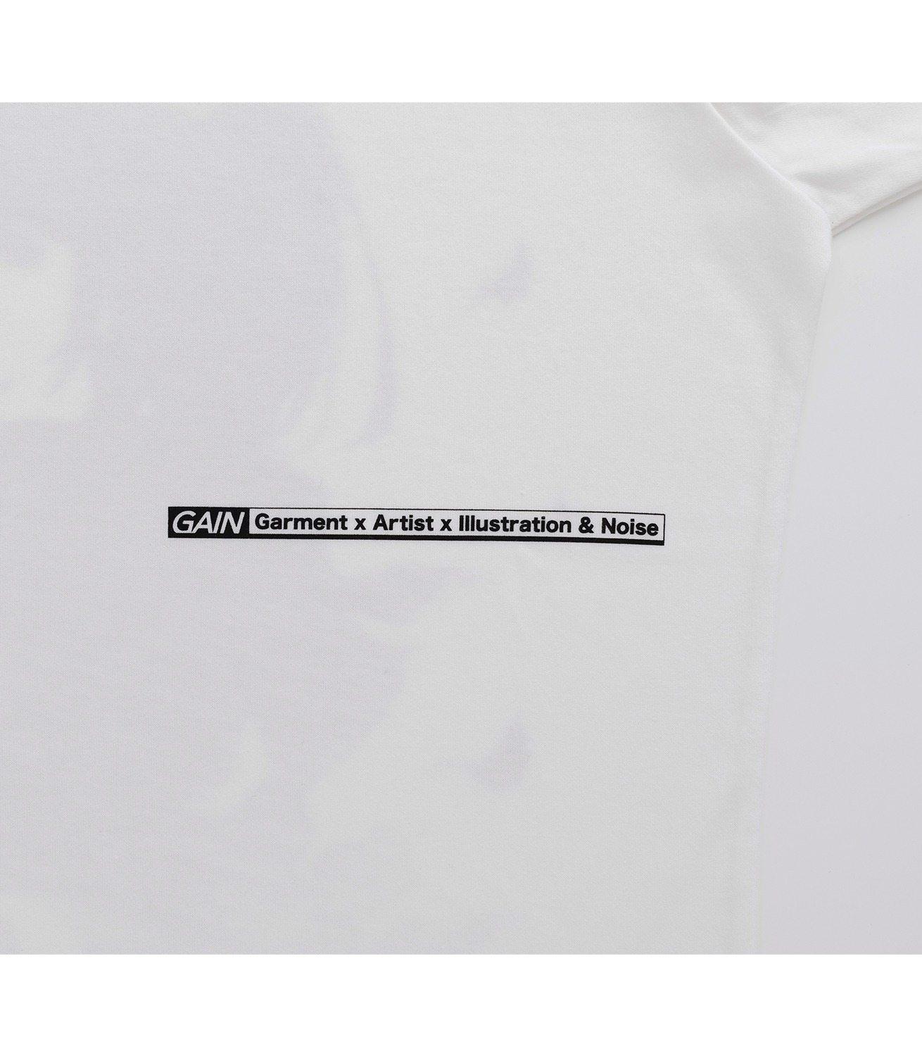 コラボTシャツのバックプリント。