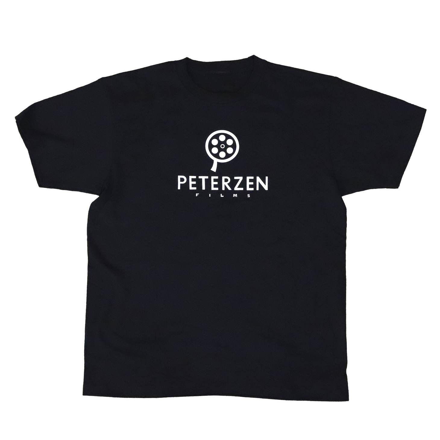 PETERZEN FILMのスタッフTシャツ風「Tシャツ」。