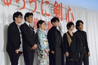 「るろうに剣心 最終章 The Beginning」初日舞台挨拶の様子。