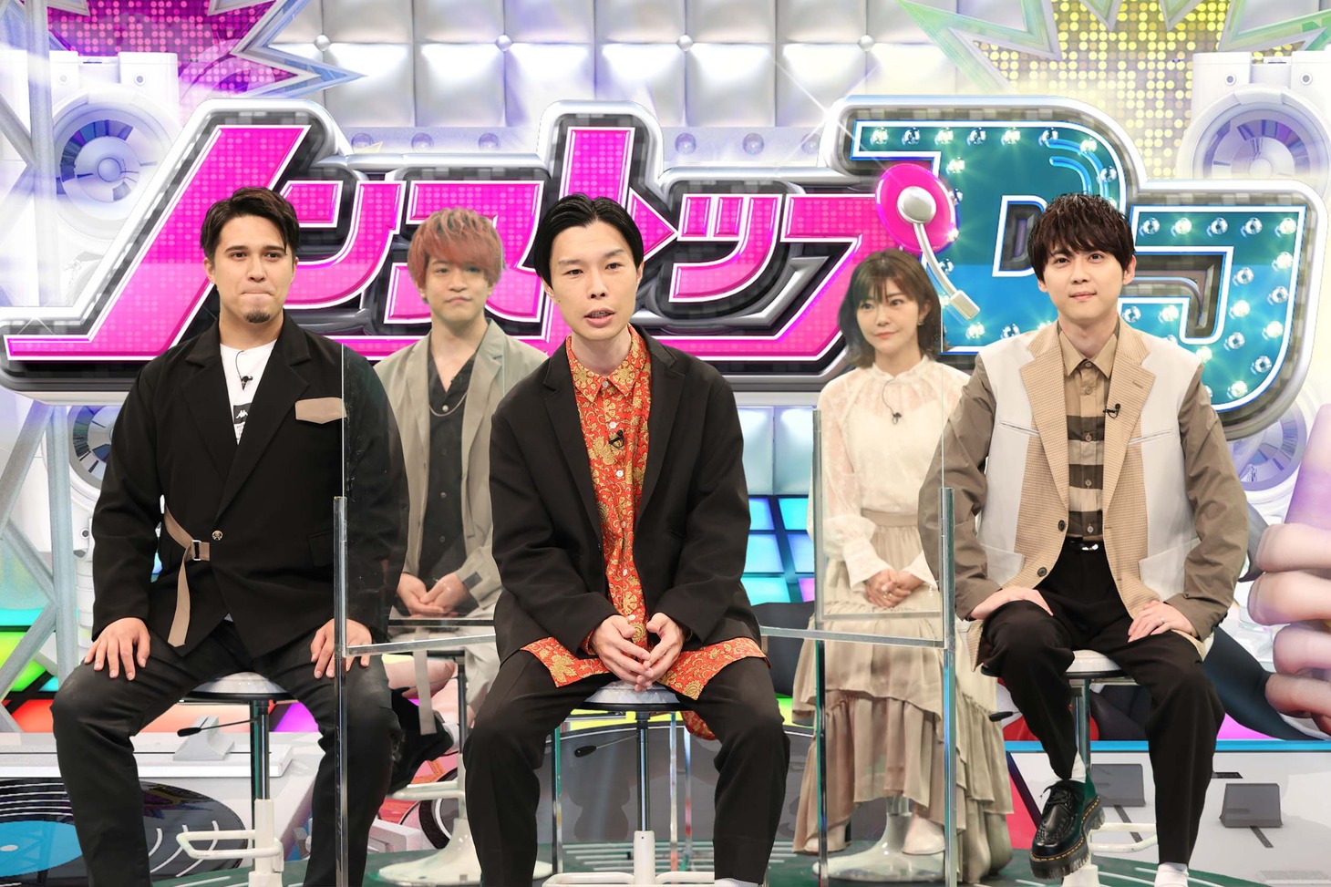 左から木村昴、石川界人、岩井勇気（ハライチ）、伊瀬茉莉也、梶裕貴。