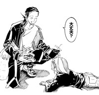 六道トーナメントのチャンピオン・弥勒（画像左）。