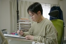 押見修造（写真提供：NHK）