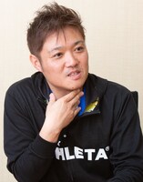 「満点ゲットシリーズ ちびまる子ちゃんの自由研究」の監修を務めた沼田晶弘。（撮影：佐賀章宏）