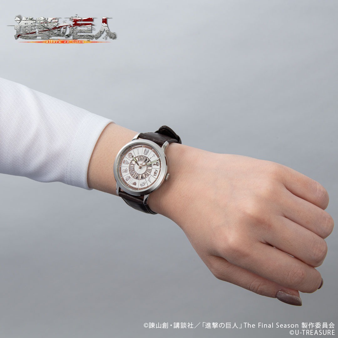 「【進撃の巨人】メモリアルウォッチ」使用イメージ。