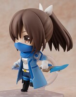 「ダガー2本（深海のダガー、水底のダガー）」を持ったサリーのねんどろいど。