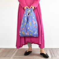 エコバッグ（総柄）使用イメージ