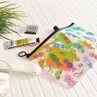 オーロラポーチ（総柄）使用イメージ