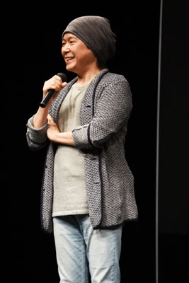 静野孔文監督