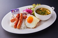 「好きに食べてI-I-Z-E WITHプレート」