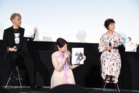 「シン・エヴァンゲリオン劇場版」舞台挨拶の様子。
