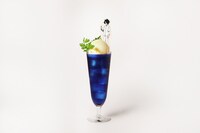 「レイのブルーベリー＆カシスソーダフロート」