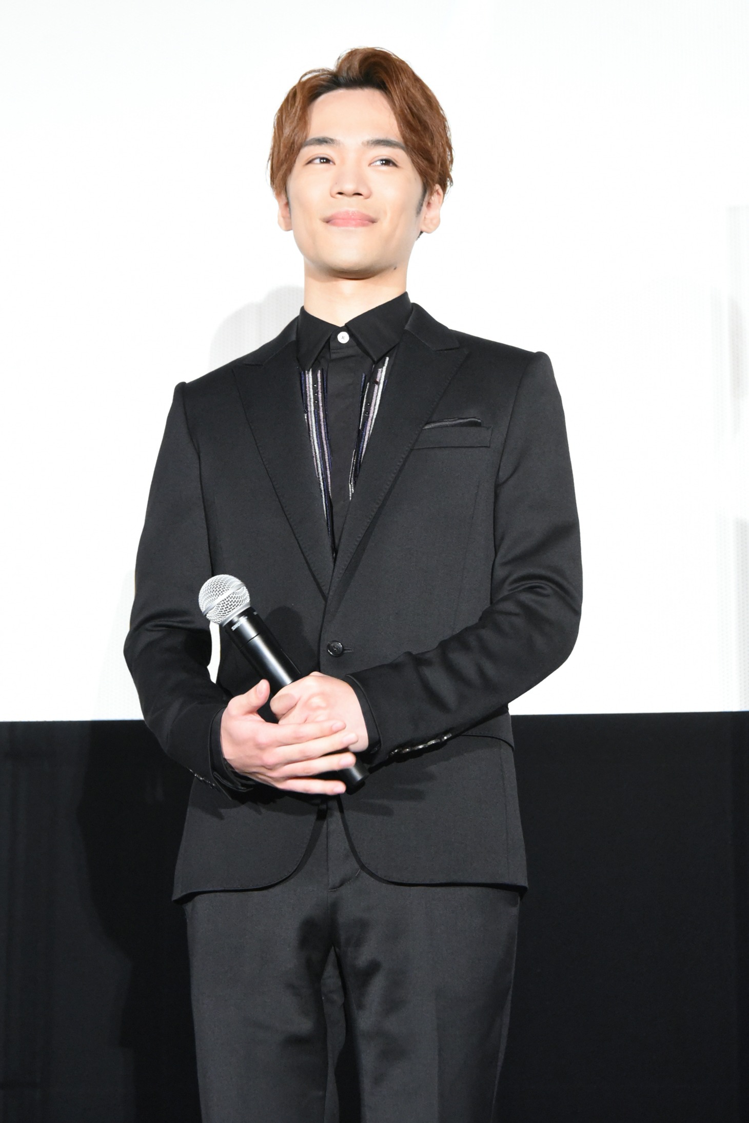 小野賢章