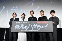 舞台挨拶の様子。