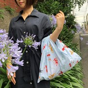 「まめつぶ屋」のグッズ。