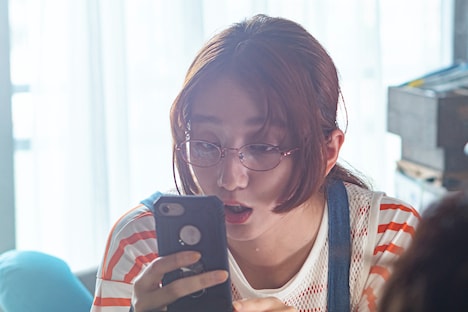 長井短演じる瀬戸水緒。